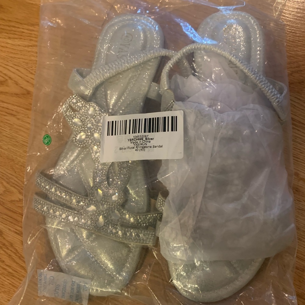 Glamorous Silver Rhinestone Sandals - Picture 10 of 10
